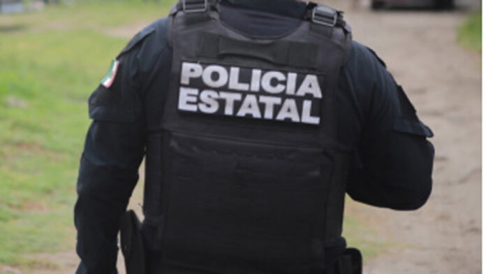 policías