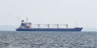 Primer barco con grano ucraniano sale del puerto de Odesa primer