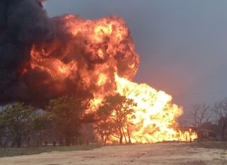 Explota gasoducto de Pemex en Huimanguillo, Tabasco Pemex