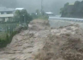Tifón Nanmadol suma 2 muertos en el sur de Japón Tifón