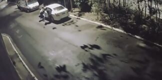 Asaltan a pareja que tenía relaciones en su auto y los dejan desnudos