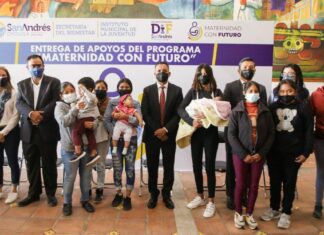 Entrega Mundo Tlatehui apoyos a futuras madres adolescentes