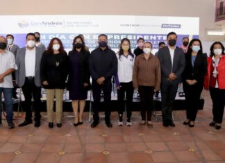 Entregan apoyo económico a escuelas en San Andrés Cholula