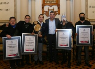 Puebla homenajea a luchadores en el Día Nacional de la Lucha Libre