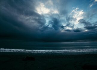 Tormenta tropical “Lester” tocará tierra este sábado en Guerrero