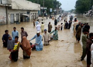 Inundaciones aumentarán enfermedades en Pakistán, advierte OMS inundaciones