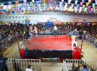Lucha Libre AAA llegó a Atlixco con la Parka Negra y Psycho Clown lucha