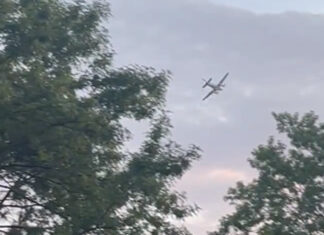 Piloto amenaza con estrellar avión contra Walmart en Mississippi, EU piloto