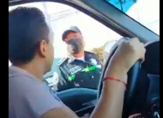 Policía del Edomex amenaza a automovilista: ‘te van a matar’ policía