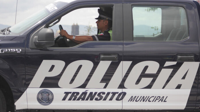 policía