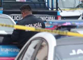 Asaltante apuñala a policía municipal en Xonaca Policía