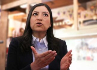 Pide edil sancionar posible daño patrimonial de Claudia Rivera sancionar