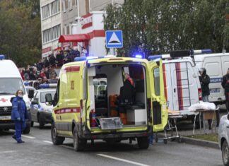 Tiroteo en escuela de Rusia deja 13 muertos tiroteo