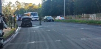 Se incendia vehículo en Bulevar Vicente Suárez; no hay heridos vehículo