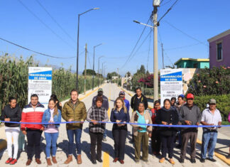 Inaugura Paola Angon calle 16 de septiembre en San Cosme Texintla