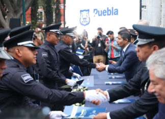 Lalo Rivera toma protesta a 108 nuevos policías Rivera