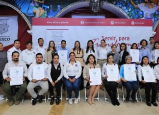 Entrega Ariadna Ayala distintivos a empleados del sector turístico de Atlixco