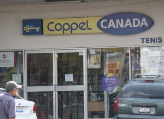 Golpean a guardia y asaltan Coppel de Reforma Sur