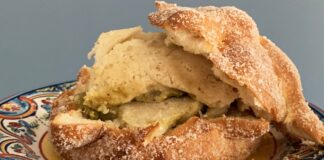 ¿Chilaqui-hojaldra? La exótica combinación que se volvió viral combinación