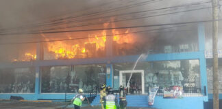 Se registra incendio en Galerías el Triunfo de CDMX incendio
