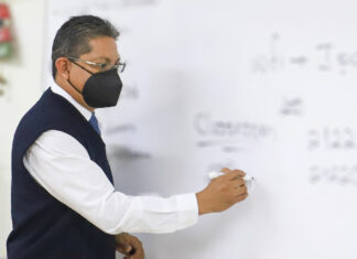 Distribuirán 345 mdp entre maestros de Puebla maestros
