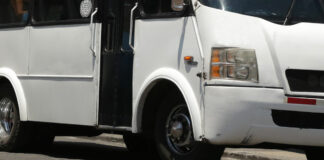 Golpean a pasajeras de transporte público en San Jorge pasajeras