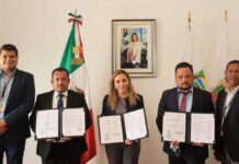 Paola Angon firma acuerdo a favor de productores cholultecas Productores