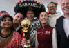 Recibe Claudia Sheinbaum el trofeo del Mundial FIFA 2022 Trofeo