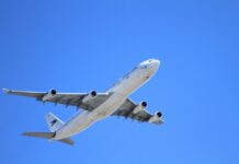 Sale primer grupo de pasajeros de Acapulco rumbo a CDMX