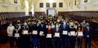 BUAP reconoce antigüedad de personal administrativo y académico BUAP