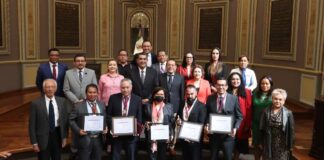 Congreso entrega presea “Luis Rivera Terrazas” 2022 a investigadores Congreso