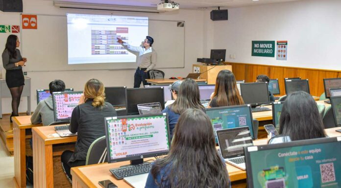 UDLAP lleva a cabo la “Cátedra Nielsen” UDLAP