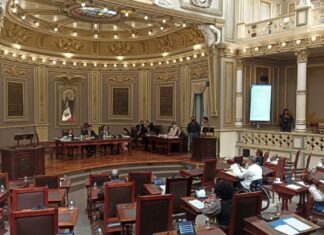 Congreso busca garantizar acceso a tecnologías para jóvenes