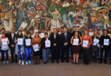 Toman protesta inspectores de Sección de Puebla capital