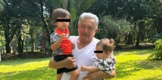 Llegaron mis “acarreados”, presume AMLO a sus nietos