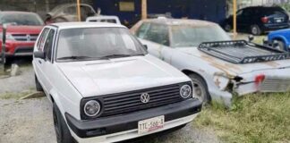 Roban automóvil frente a domicilio en colonia Santa Lucía Automóvil