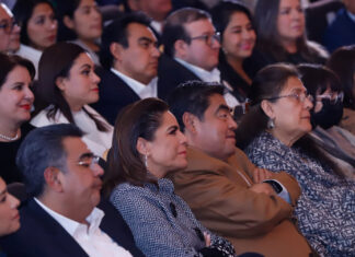 Gobernador asiste a conferencia magistral de Fernando Savater Gobernador