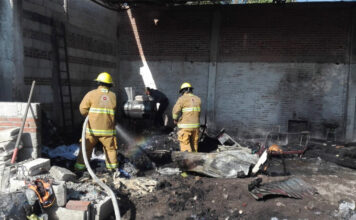 Bomberos de Cholula sofocan incendio en Mexicaltzingo bomberos