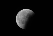 China realizará misión espacial al lado oscuro de la Luna en 2024