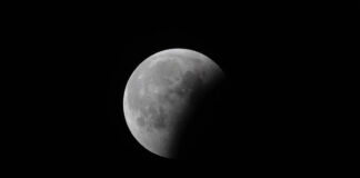 China realizará misión espacial al lado oscuro de la Luna en 2024