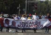 “Marcha del Pueblo” reunió a 15 mil poblanos en CDMX Marcha