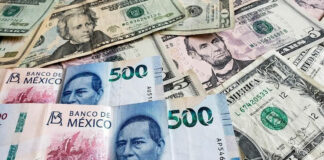 Peso avanza ante el Dólar con ganancia de 0.20%