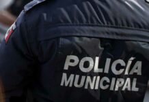 Detienen a cuatro mujeres con uso de la fuerza policial en Izúcar Policías