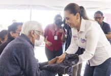 Realizan primera entrega del programa Abraza un Abue en Cholula primera