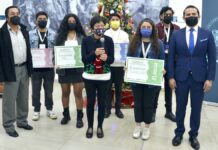 Lilia Cedillo entrega premios a ganadores de “Apantálla-te” Lilia