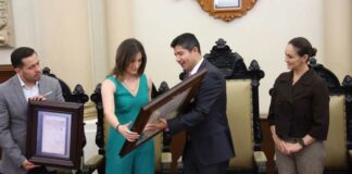 Matilde “Terminator” Álvarez es reconocida con Cédula Real en Puebla matilde