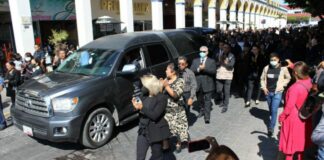 Realizan cortejo fúnebre de Miguel Barbosa en Tehuacán