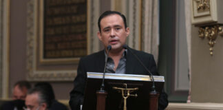 Lalo Rivera debe solicitar licencia tras destape: Eduardo Castillo