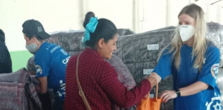 Entrega gobierno artículos de higiene personal a 200 familias de Zacatlán familias