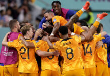 Holanda vence 3 – 1 a EU y está en Cuartos holanda